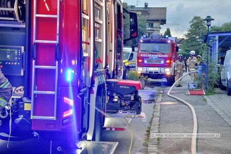 2025 09 02 Feuerwehreinsatz FF Neumarkt am Wallersee Wallbachstraße 09.jpg