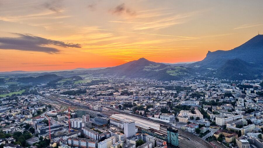 Ballonfahrt Stadt Salzburg Sonnenaufgang Juli 2024 01.jpg