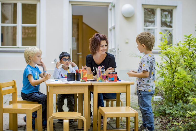 Datei:Impressionen Pfarrkindergarten Marianum.jpg