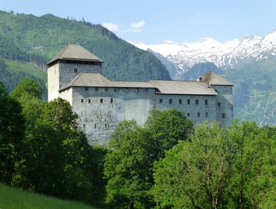 Burg Kaprun, Nordansicht 1.jpg