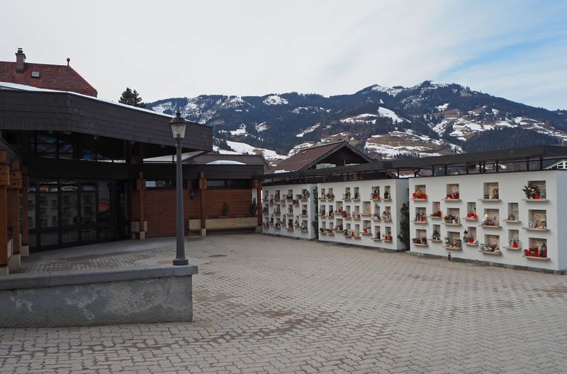 Datei:Sankt Johann Friedhof03a.jpg