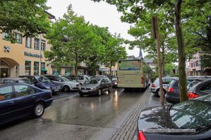 2013 08 29 Verkehr in Neumarkt am Wallersee.jpg