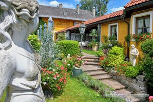 Hohlwegwirt Garten 06.jpg