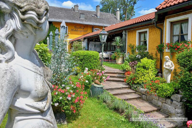 Datei:Hohlwegwirt Garten 06.jpg