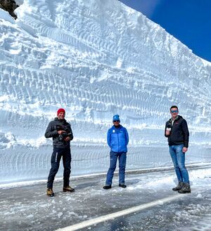 Großglockner Hochalpenstraße Schneeräumung 2021 74.jpg