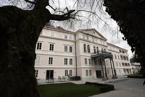 Schloss Arenberg Ratzer 1.jpg