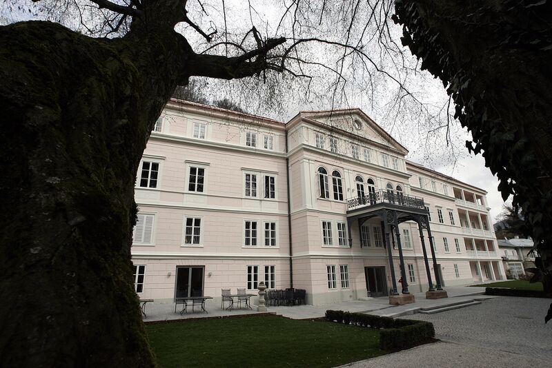 Datei:Schloss Arenberg Ratzer 1.jpg