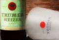 Trumer Weizen und Glas.jpg