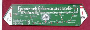 Wanderwegtafel Hausruck-Kobernaußerwald beim Aussichtsturm in Lohnsburg.jpg