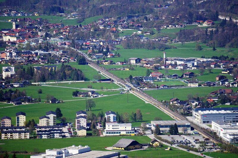 Datei:Eisenbahnabschnitt Hallein-Puch .jpg