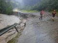 Wetter Sommer 2021 unterspülte Straße.jpg