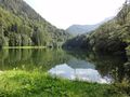 Zwingsee, er befindet sich südlich des Eisstadions von Inzell.jpg