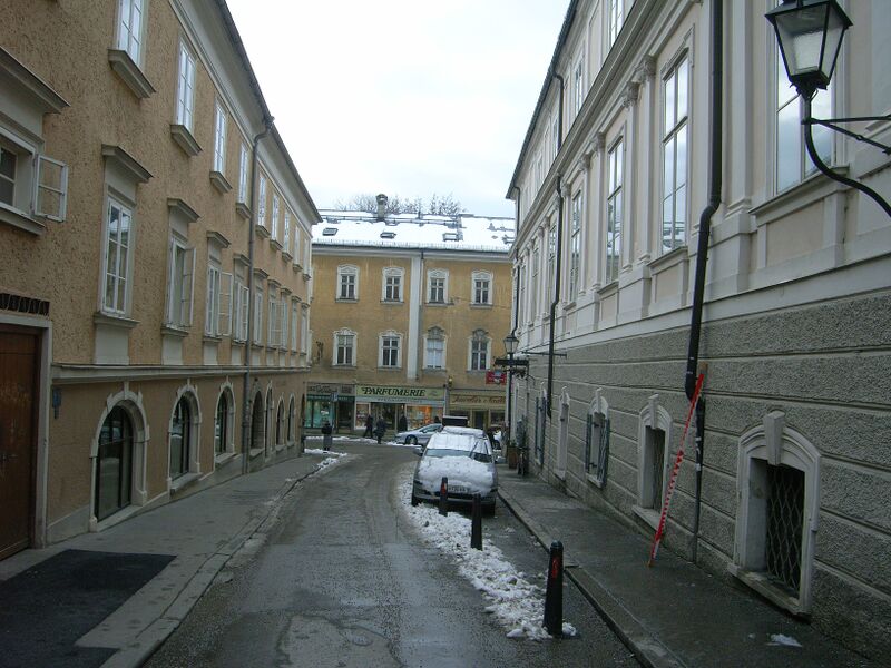 Datei:Richard-Mayr-Gasse alt.jpg