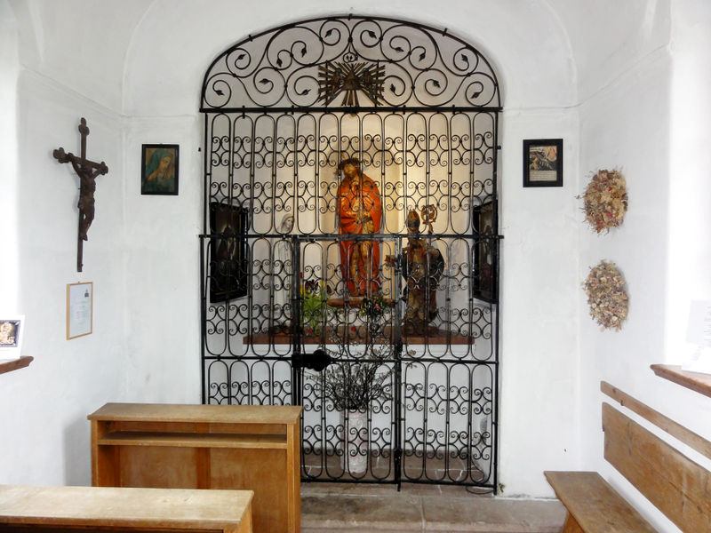 Datei:Weingartenkapelle, Innenansicht.jpg