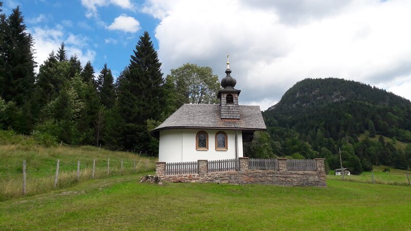 Datei:Heutal-Kapelle Unken 1 (1).jpg