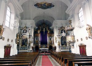 Stadtpfarrkirche Gnigl, Innenansicht.jpg