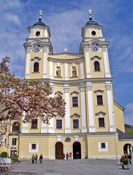 Datei:Basilika St. Michael.jpg