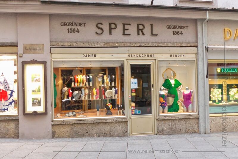 Datei:Salzburg Rathausplatz Sperl.jpg