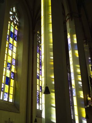 KircheFenster02.jpg