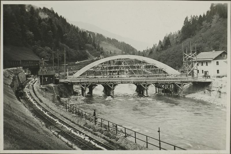 Datei:Lend Brücke 1928 03.jpg