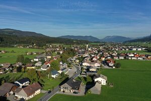 Westansicht von Thalgau, Drohnenaufnahme.jpg