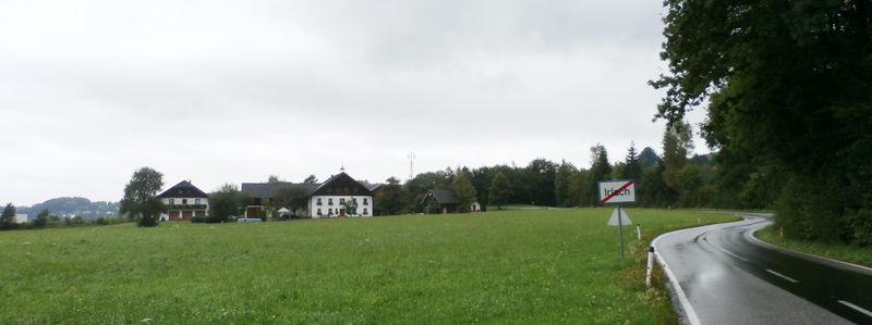 Datei:Irlingergut und Irlachstraße (Thalgau).jpg