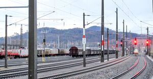 S-Bahnhaltestelle Salzburg-Sam, südliche Ansicht.jpg