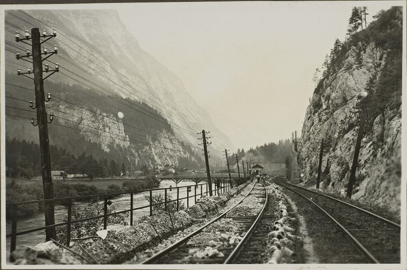 Datei:Salzburg-Tiroler-Bahn Werfen 07.jpg
