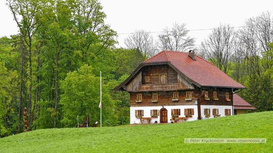 Siglhaus St Georgen bei Salzburg 02.jpg