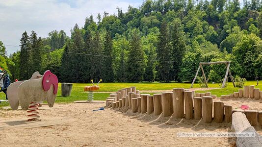 2025 05 03 Spielplatz Hellbrunn 03.jpg