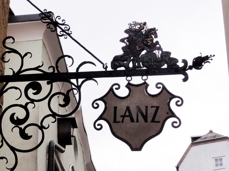 Datei:Lanz-Firmenschild an der Steingassenseite.jpg
