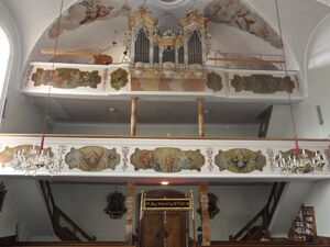 Pfarrkirche Alpbach, Chorseite.JPG