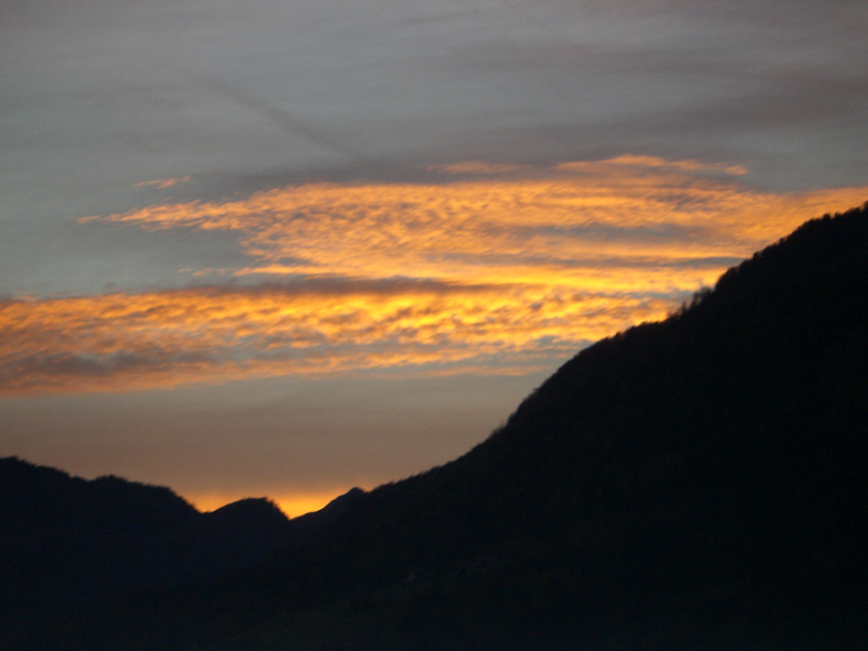 Datei:Schwarzach-Sonnenaufgang (2008).png