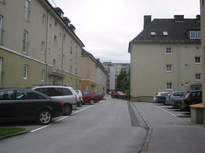 Datei:Thomas Bernhard Straße.jpg