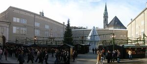 Christkindlmarkt am Domplatz Panorama.jpg