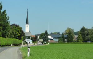 Lochen, westliche Ortsansicht.JPG