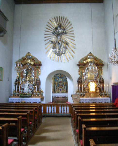 Datei:Loretokirche innen.jpg