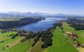 Wallersee Ostbucht Maierhof Luftbild.jpg