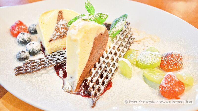 Datei:Hohlwegwirt Kulinarik Eisdessert.jpg