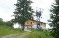 Sausteigalm mit Seilbahnstütze.jpg
