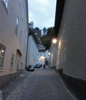 Festungsgasse mit Blick zum Stieglkeller.JPG