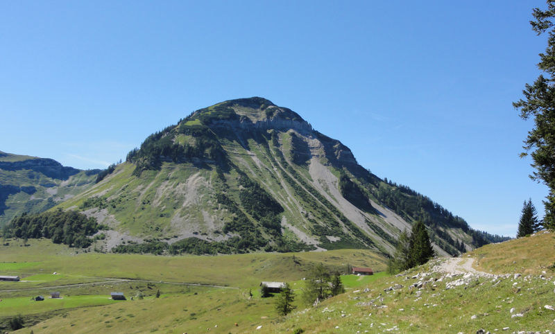 Datei:Genner, Ostansicht.jpg
