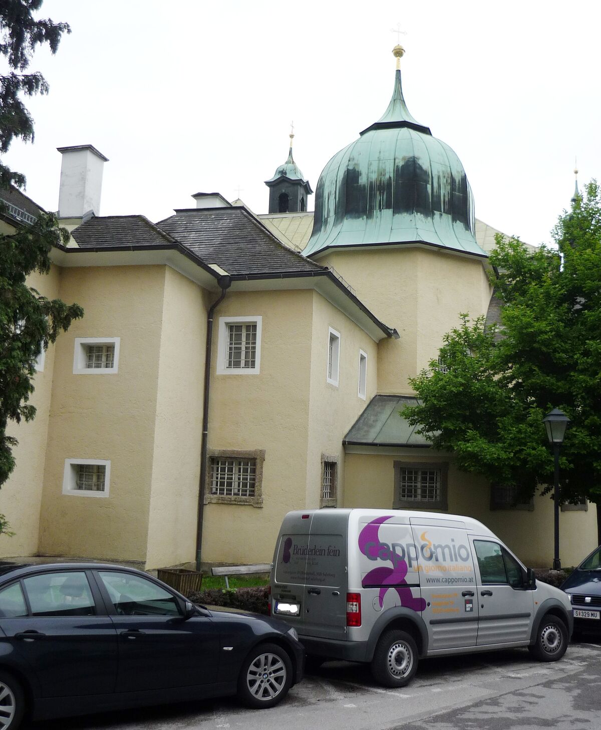 DateiLoretokloster, Ansicht vom Bruderhof aus.JPG Salzburgwiki