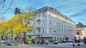 Sekundogeniturpalast am Mirabellplatz 02.jpg