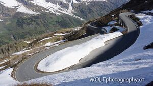 Großglockner Hochalpenstraße Schneeräumung 2021 98.jpg