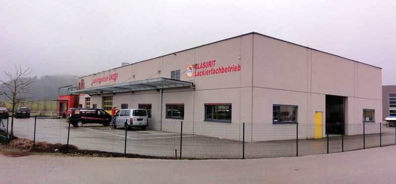 Datei:Lackerzentrum Unger Thalgau.jpg