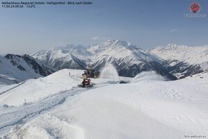 Großglockner Hochalpenstraße Schneeräumung 2024 17.jpg