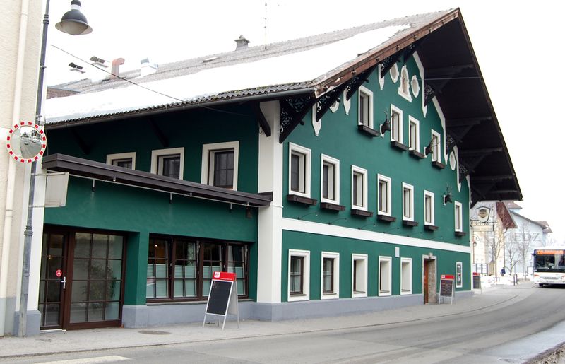 Datei:Caspar-Moser-Bräu, Südostansicht.jpg