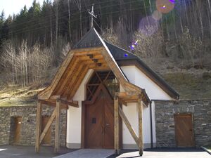 Ramingstein Friedhofskapelle.jpg