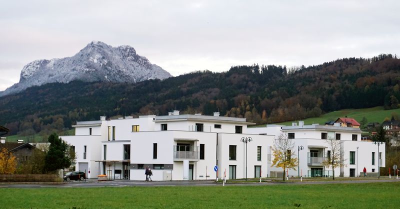Datei:Neues Thalgauer Ärztezentrum 9.11.2019.jpg